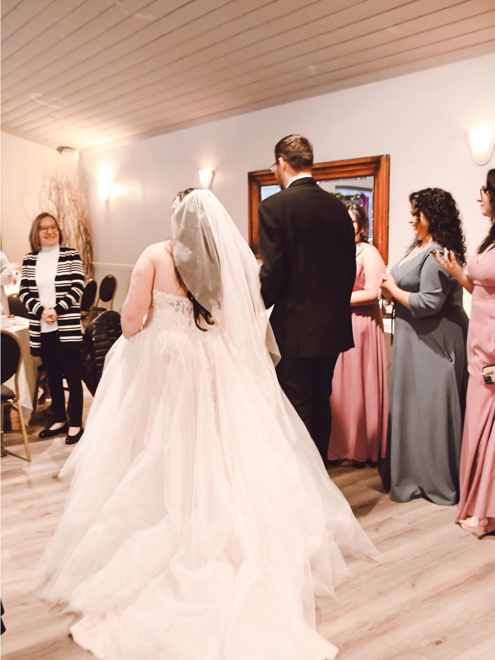 Ivory Bridal Ball Gown Wedding Dress with Veil